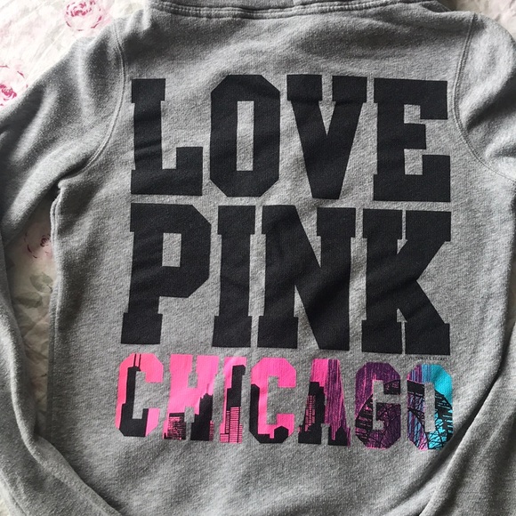 Victoria’s Secret PINK Chicago sweatshirt - Picture 4 of 5